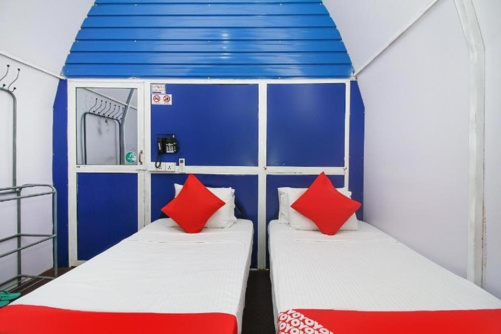 A4 Hostel Colombo Airport - Eco Lodge - Free Pickup & Drop Катунаяка Экстерьер фото