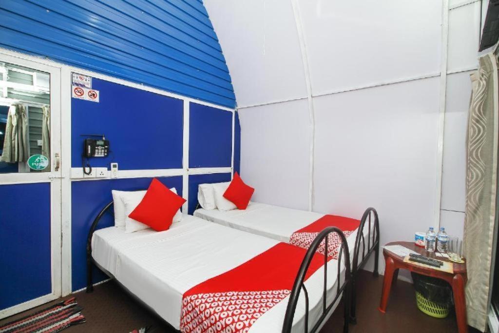 A4 Hostel Colombo Airport - Eco Lodge - Free Pickup & Drop Катунаяка Экстерьер фото